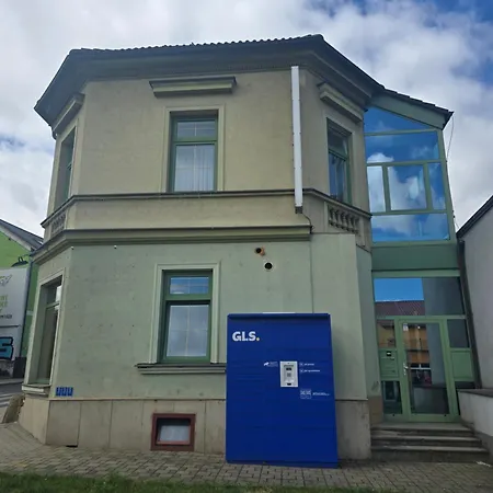 Westwing Near To Airport Kladno